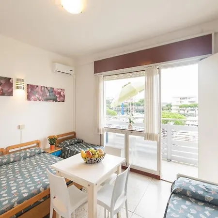 Charming Flat With A Spacious Terrace - Beahost *