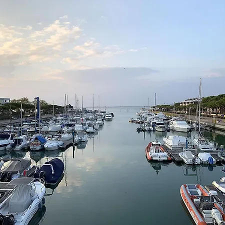 Apartment Charming Flat With A Spacious Terrace - Beahost Lignano Sabbiadoro