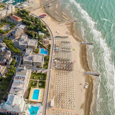 Apartment Charming Flat With A Spacious Terrace - Beahost Lignano Sabbiadoro